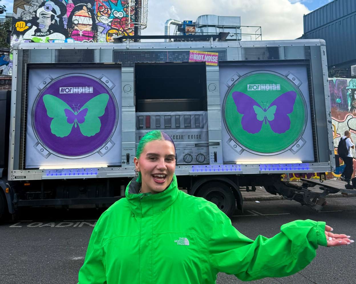 Noise Truck with butterfly wrap